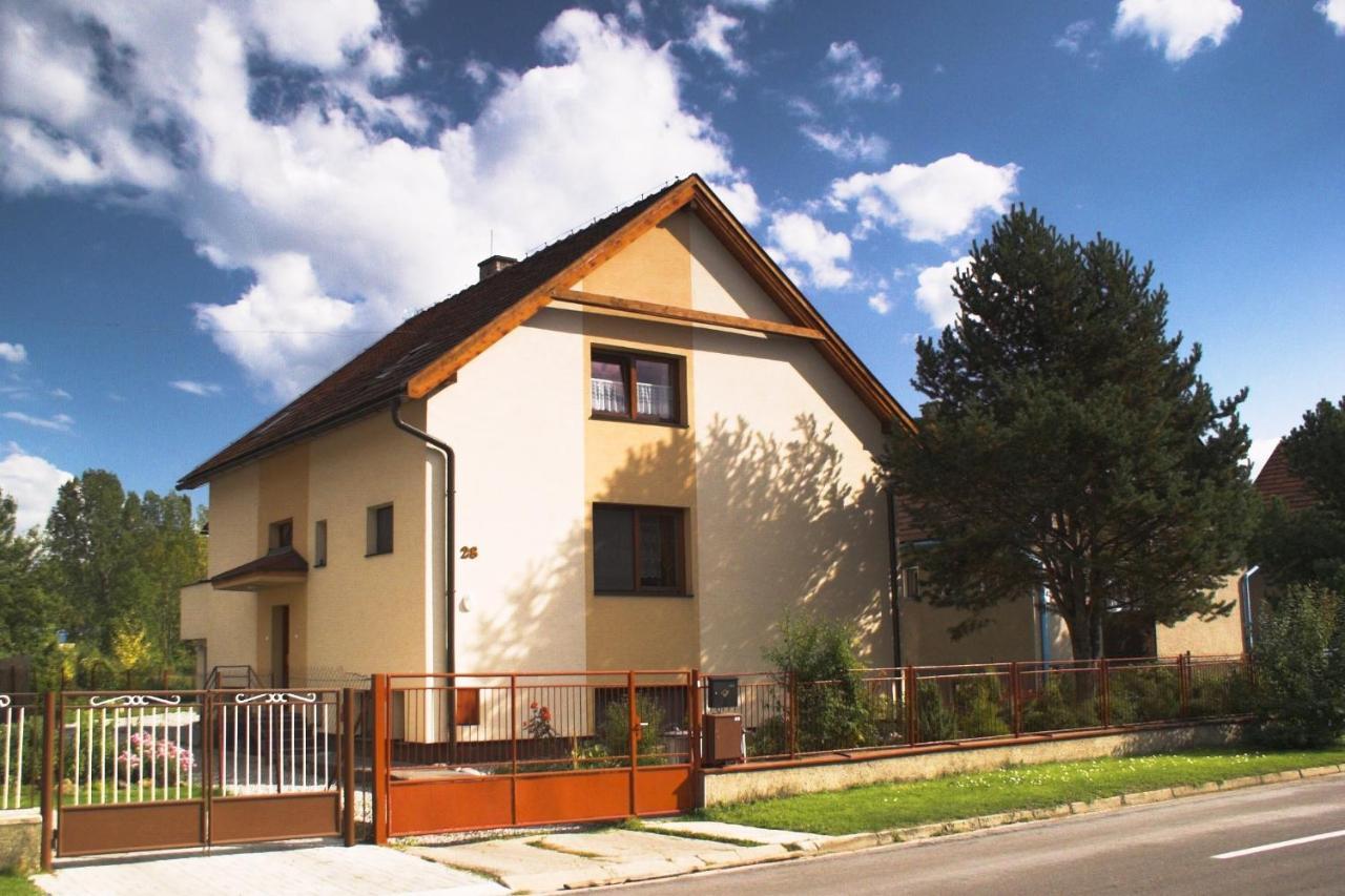 Apartments Iris Liptovský Mikuláš Екстериор снимка